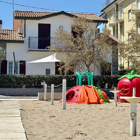 Villa Dolcevita Bellaria-Igea Marina Exteriör bild