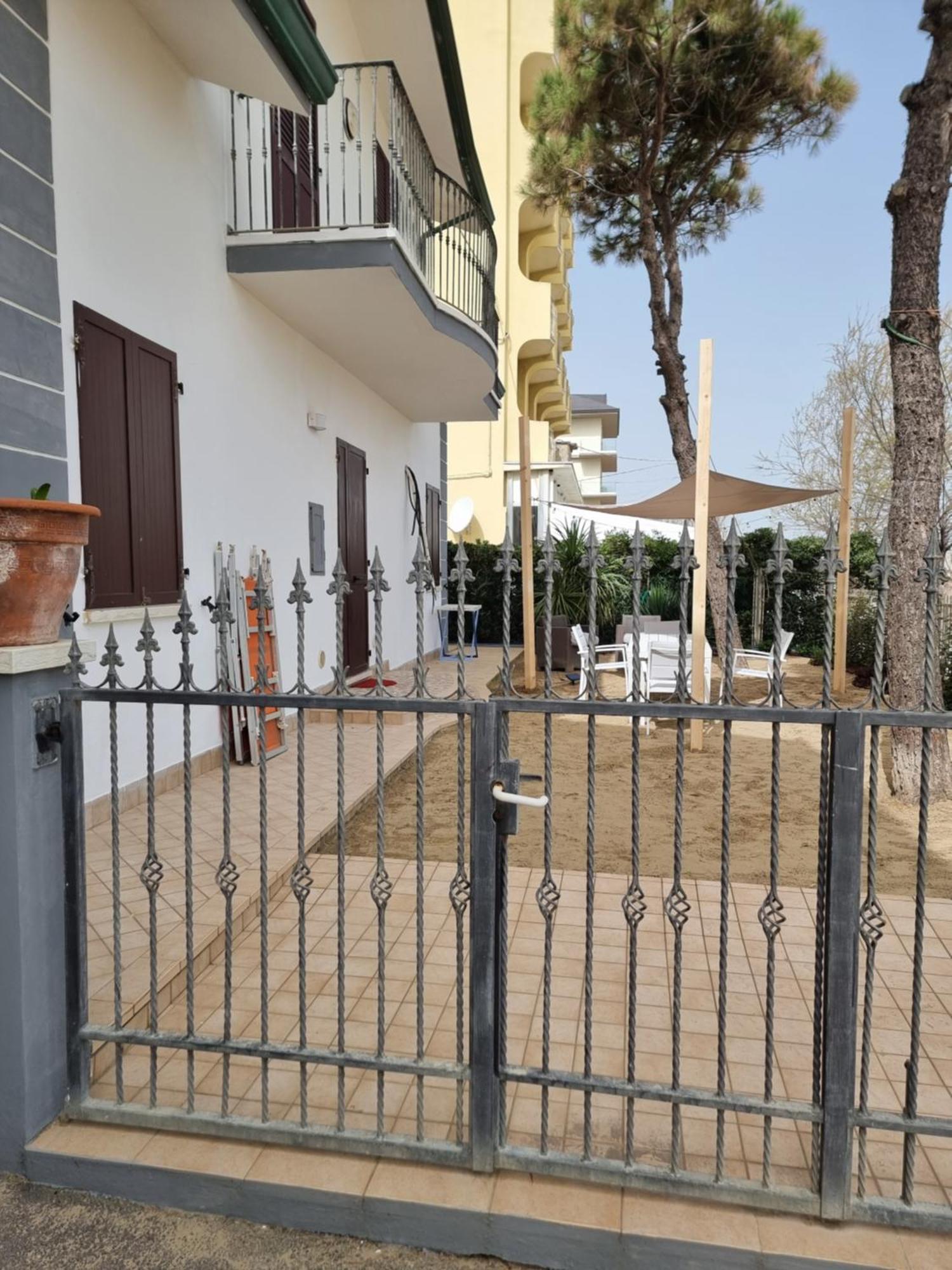 Villa Dolcevita Bellaria-Igea Marina Exteriör bild