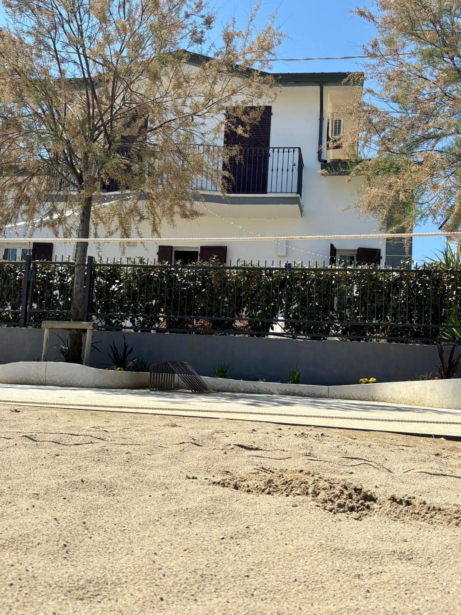 Villa Dolcevita Bellaria-Igea Marina Exteriör bild
