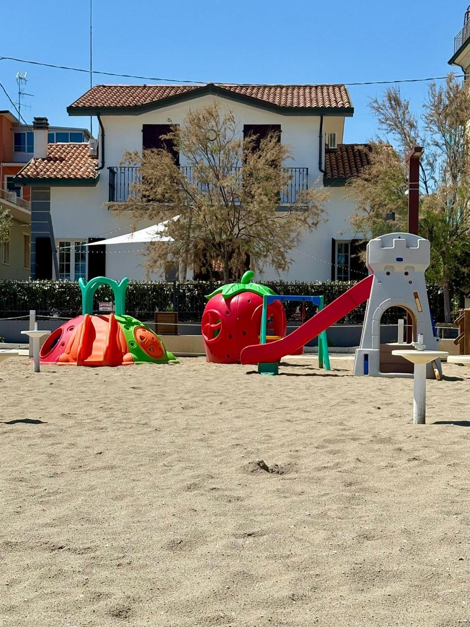 Villa Dolcevita Bellaria-Igea Marina Exteriör bild
