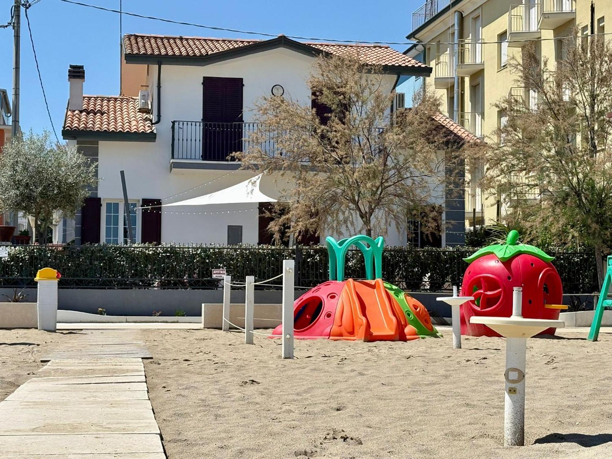 Villa Dolcevita Bellaria-Igea Marina Exteriör bild